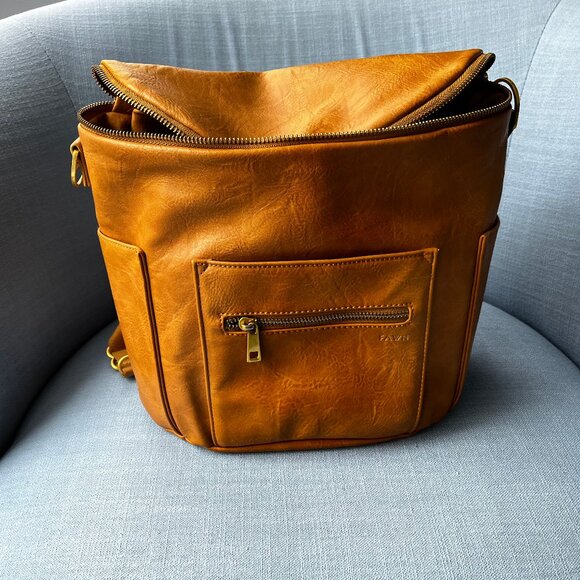 FAWN DESIGN- The Mini Backpack- Tan/Gold - Picture 1 of 6